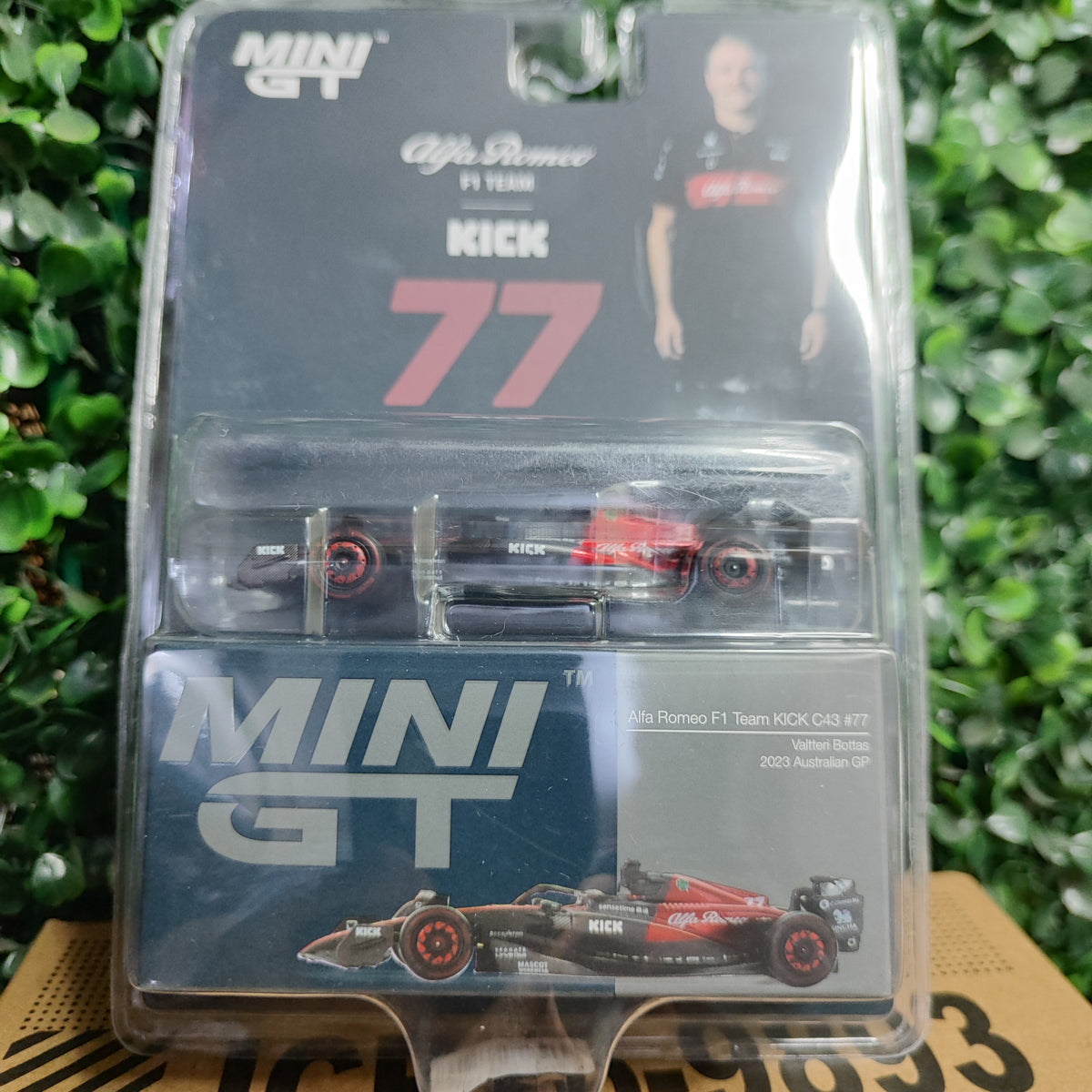 Alfa Romeo F1 Team KICK C43 #77