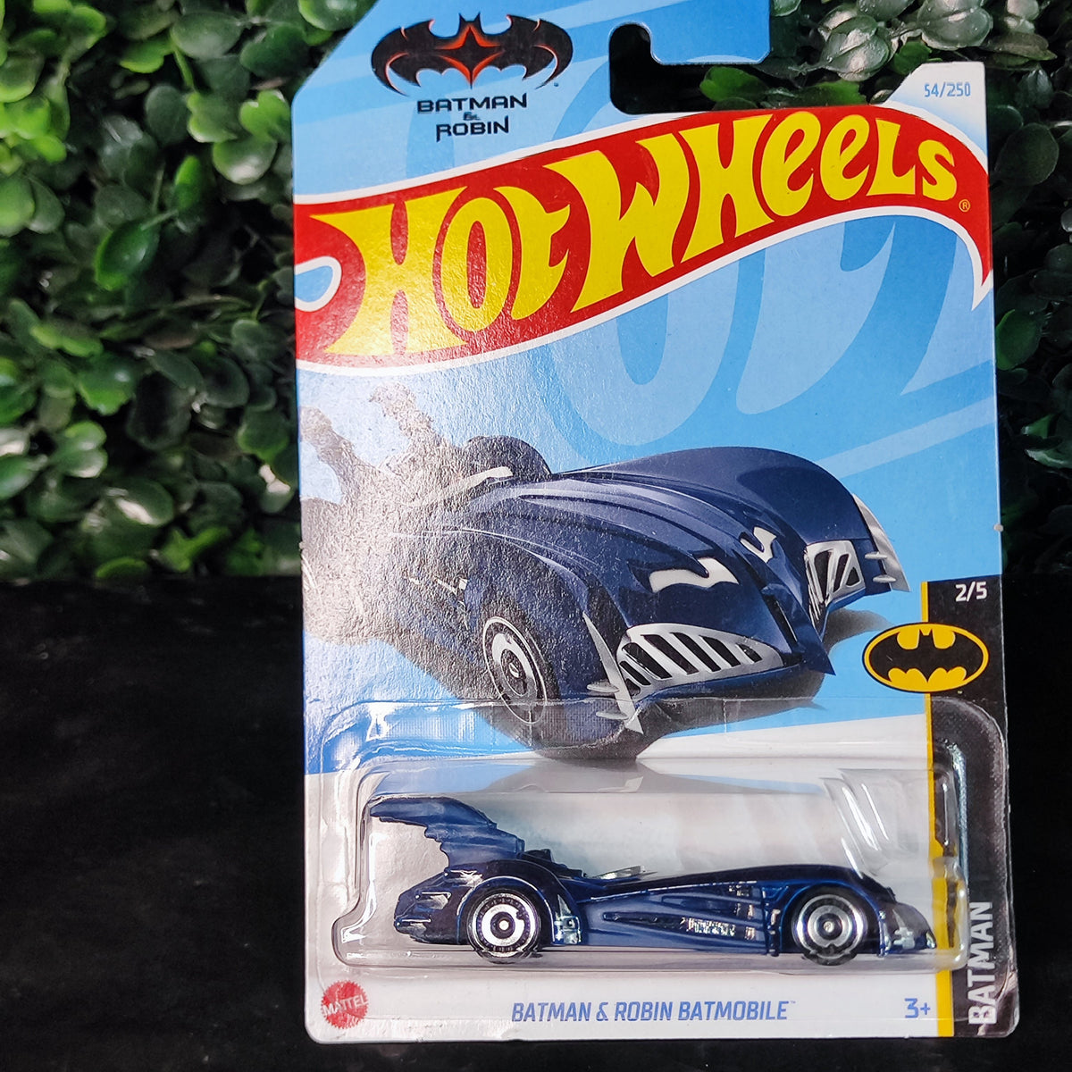 Batman_and_Robin_BatMobile__2800_0 • BT00 • Hotwheels, Basico