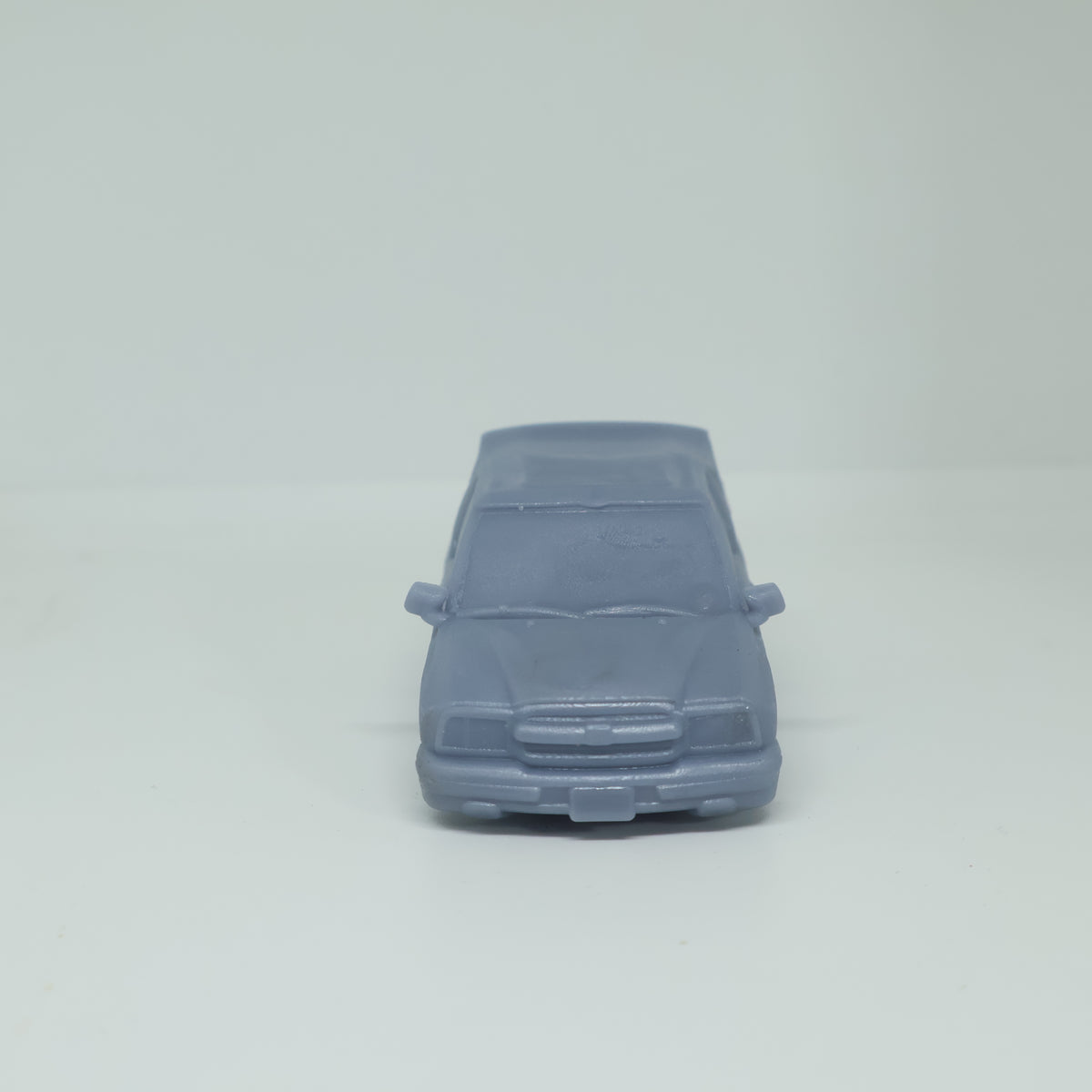Impresion 3D Auto Inspirado en Chevrolet Tracker 2000 2 Puertas Escala 1:64