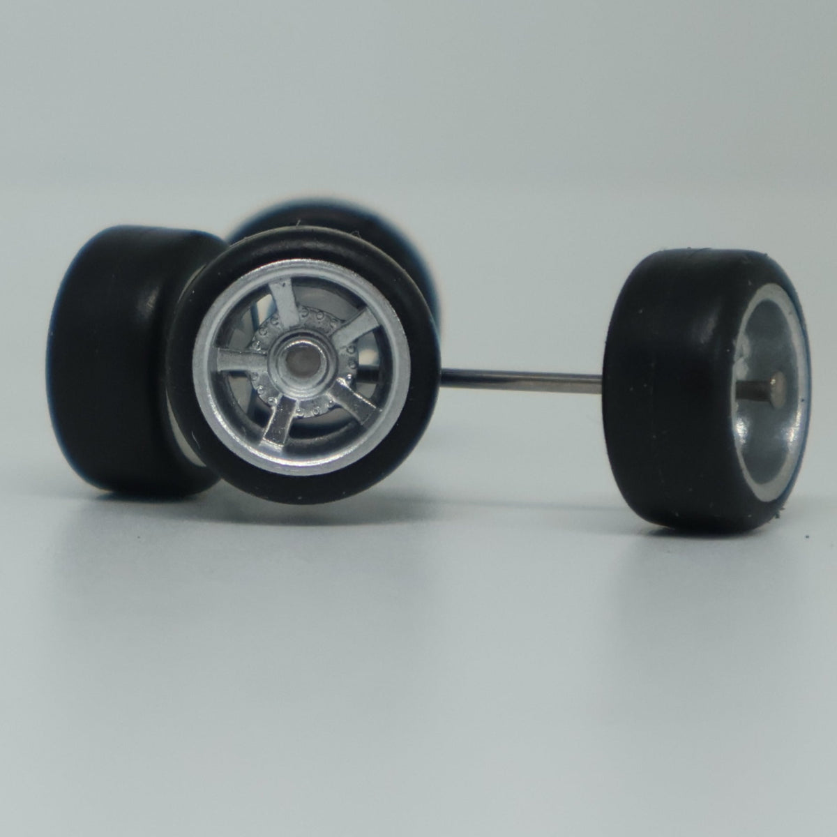 Llantas de Goma  Escala 1:64 Básica Tipo A