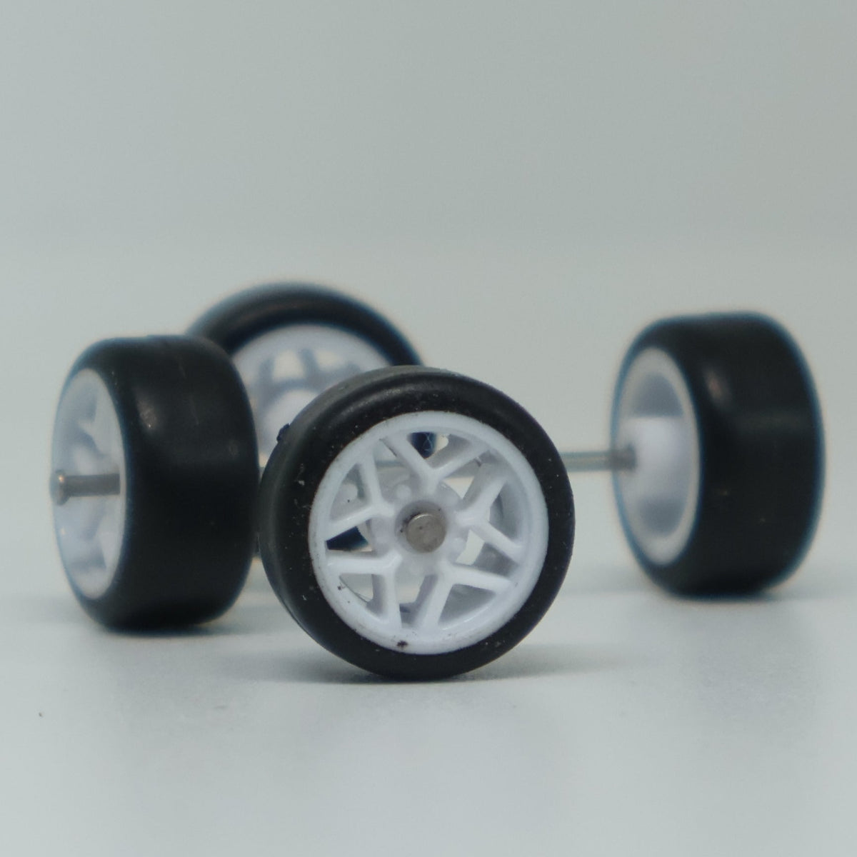 Llantas de Goma  Escala 1:64 Básica Tipo I