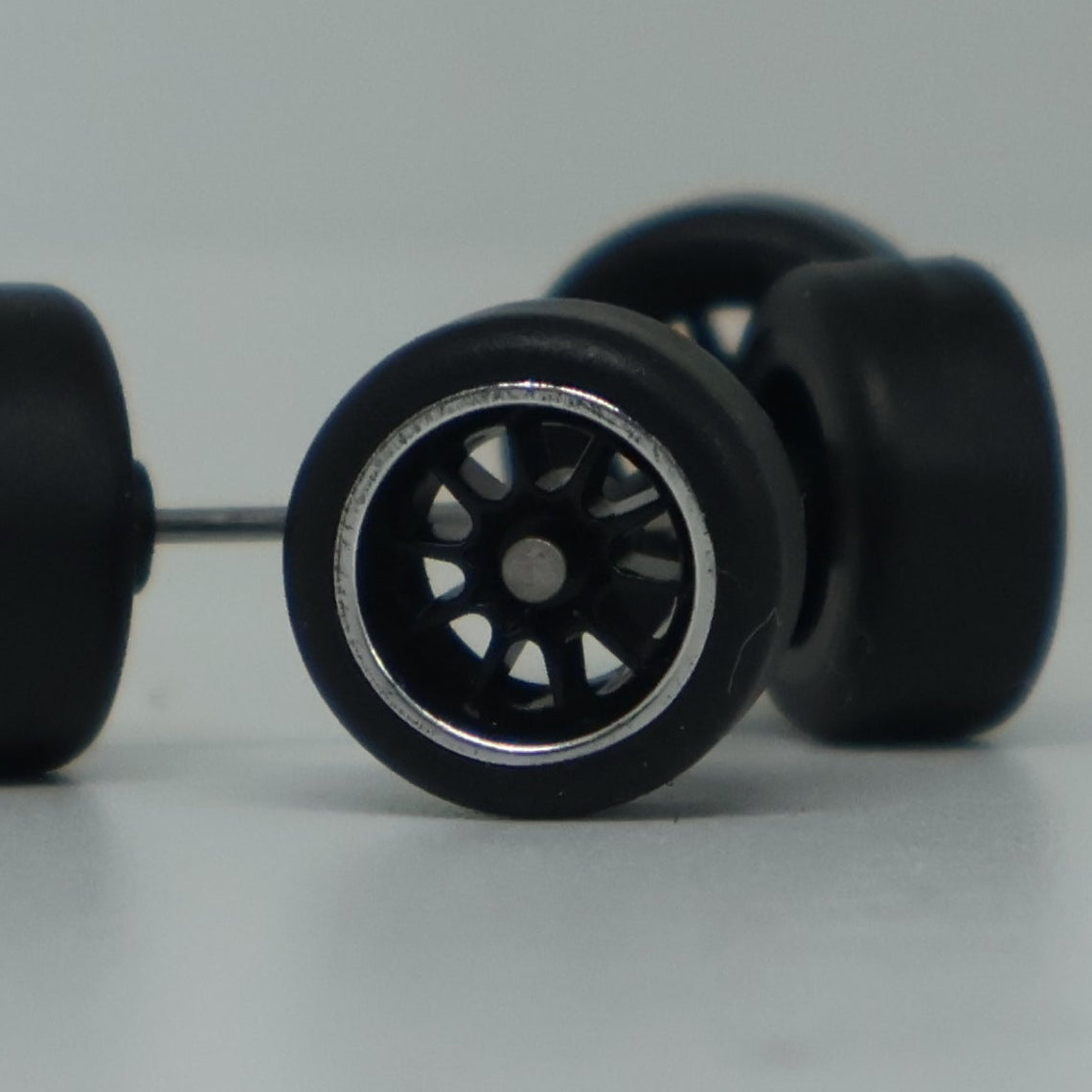 Llantas de Goma  Escala 1:64 Básica Tipo E