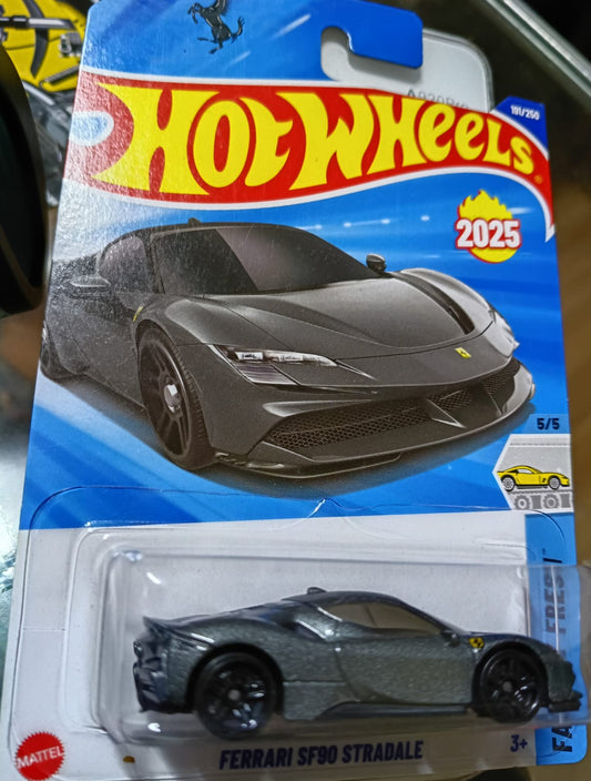 Ferrari SF90 Stradale gris