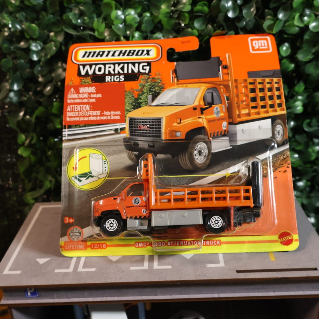 GMC C-500 Attenuator Truck