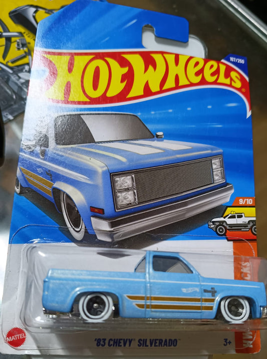 83 Chevy Silverado celeste